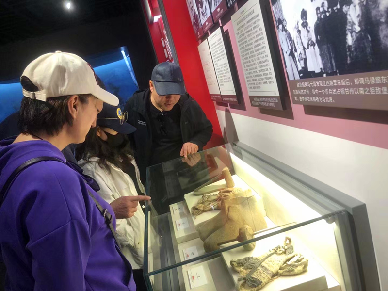 玉門公司開展“聆聽黨史故事、傳承紅色基因”主題黨日活動圖2.png