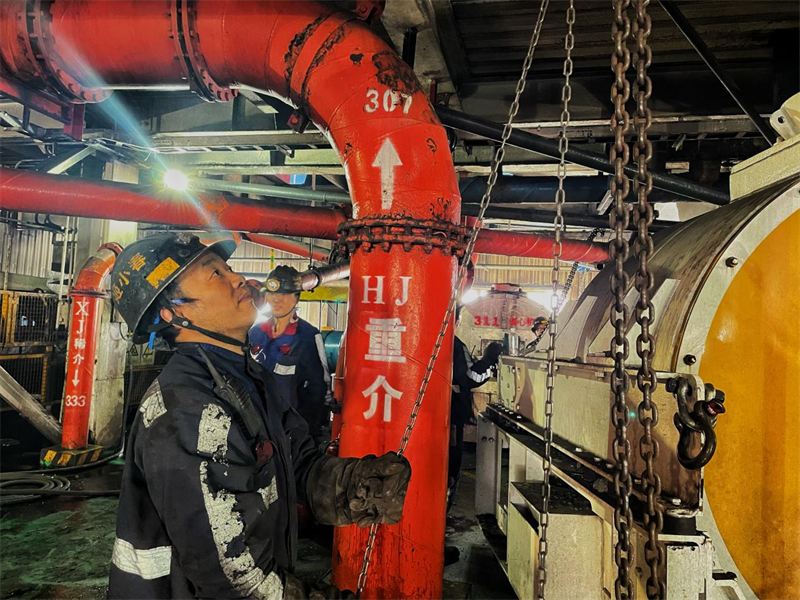 選煤公司：“冬病秋治”，確保設備“穩(wěn)過冬”-3.png