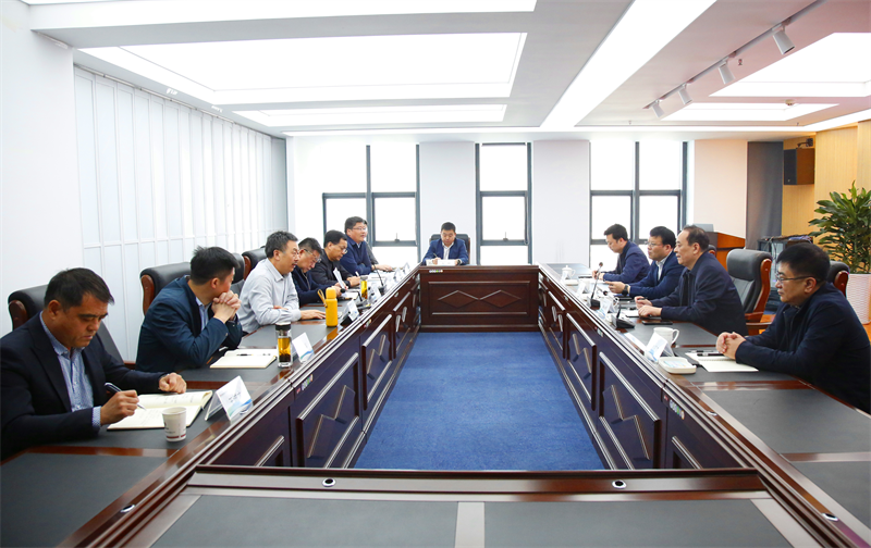 西安重裝集團(tuán)黨委書記、董事長楊會武一行到公司座談交流-1.png