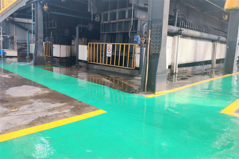 選煤公司龍華選煤廠:“三亮化”推進(jìn)安全質(zhì)量標(biāo)準(zhǔn)化.png 選煤公司龍華選煤廠:“三亮化”推進(jìn)安全質(zhì)量標(biāo)準(zhǔn)化.png