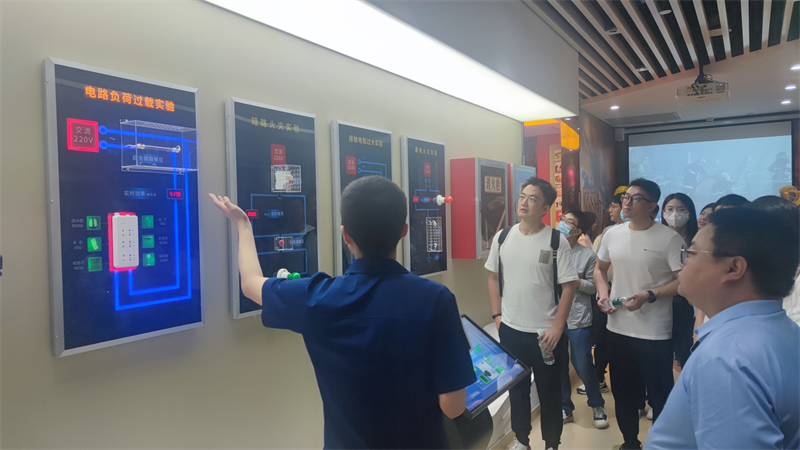 北京公司:探秘西咸新區(qū)國家級消防科普教育基地8.png 北京公司:探秘西咸新區(qū)國家級消防科普教育基地8.png