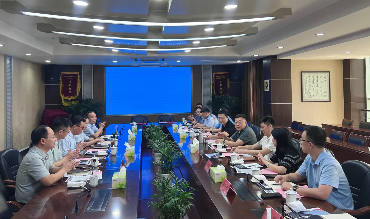 徐國強(qiáng)一行赴江蘇考察調(diào)研